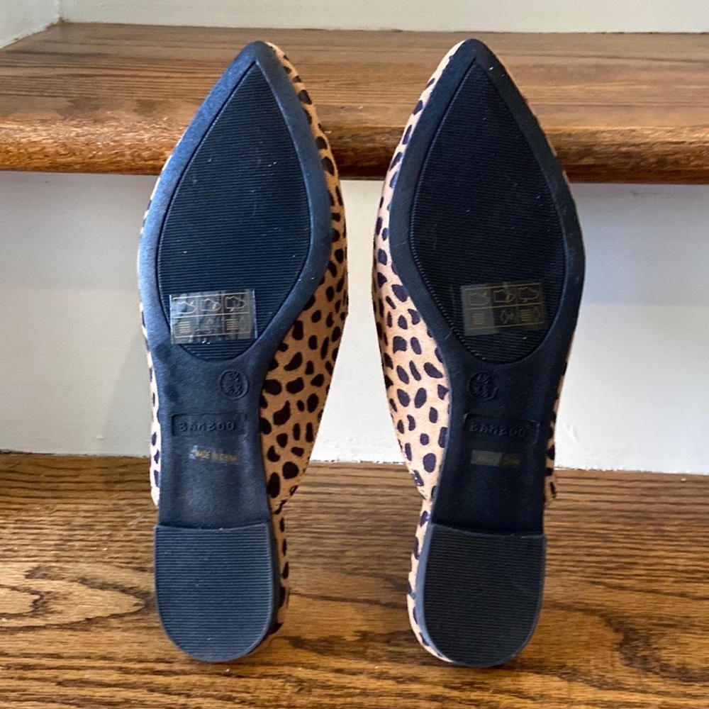 New In Box Cheetah Mules Sizes 6 - Picture 2 of 7